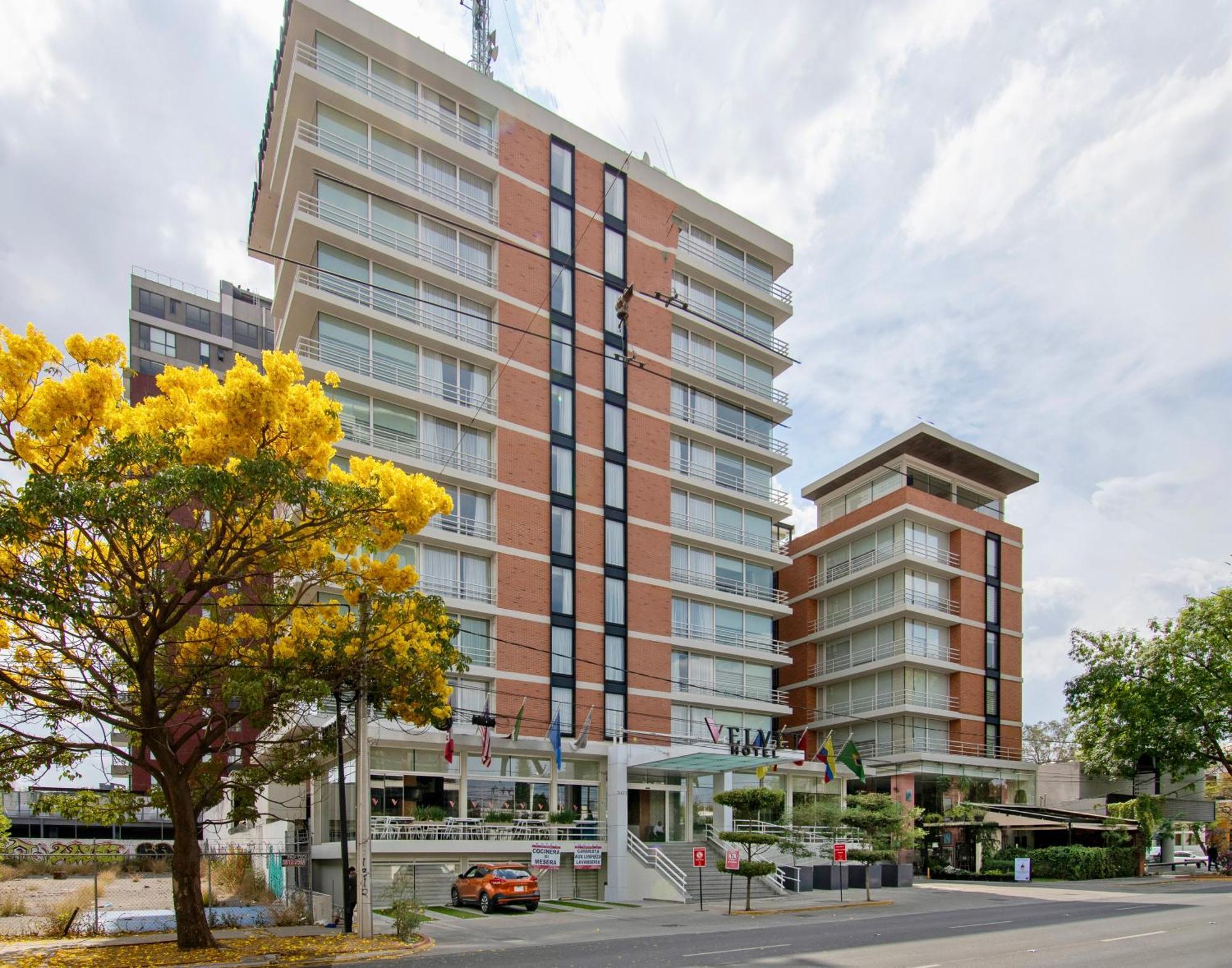 Hotel Velvet Plaza Guadalajara Exterior foto
